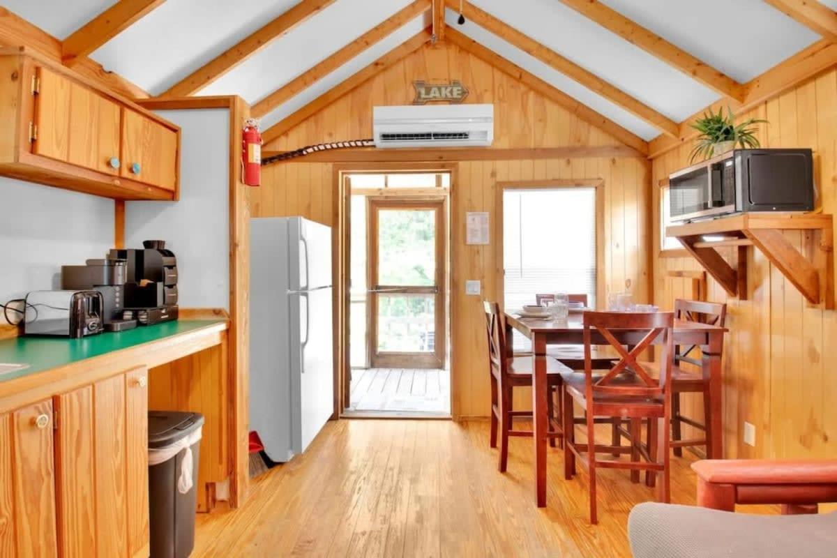 Charming Log Cabin In Μπλούμινγκτον Εξωτερικό φωτογραφία